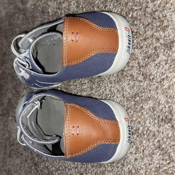 johnnie-O Blue and White Sneakers - Picture 5 of 8